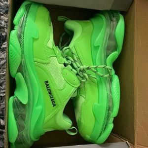 Balenciaga Triple S (Neon Green)